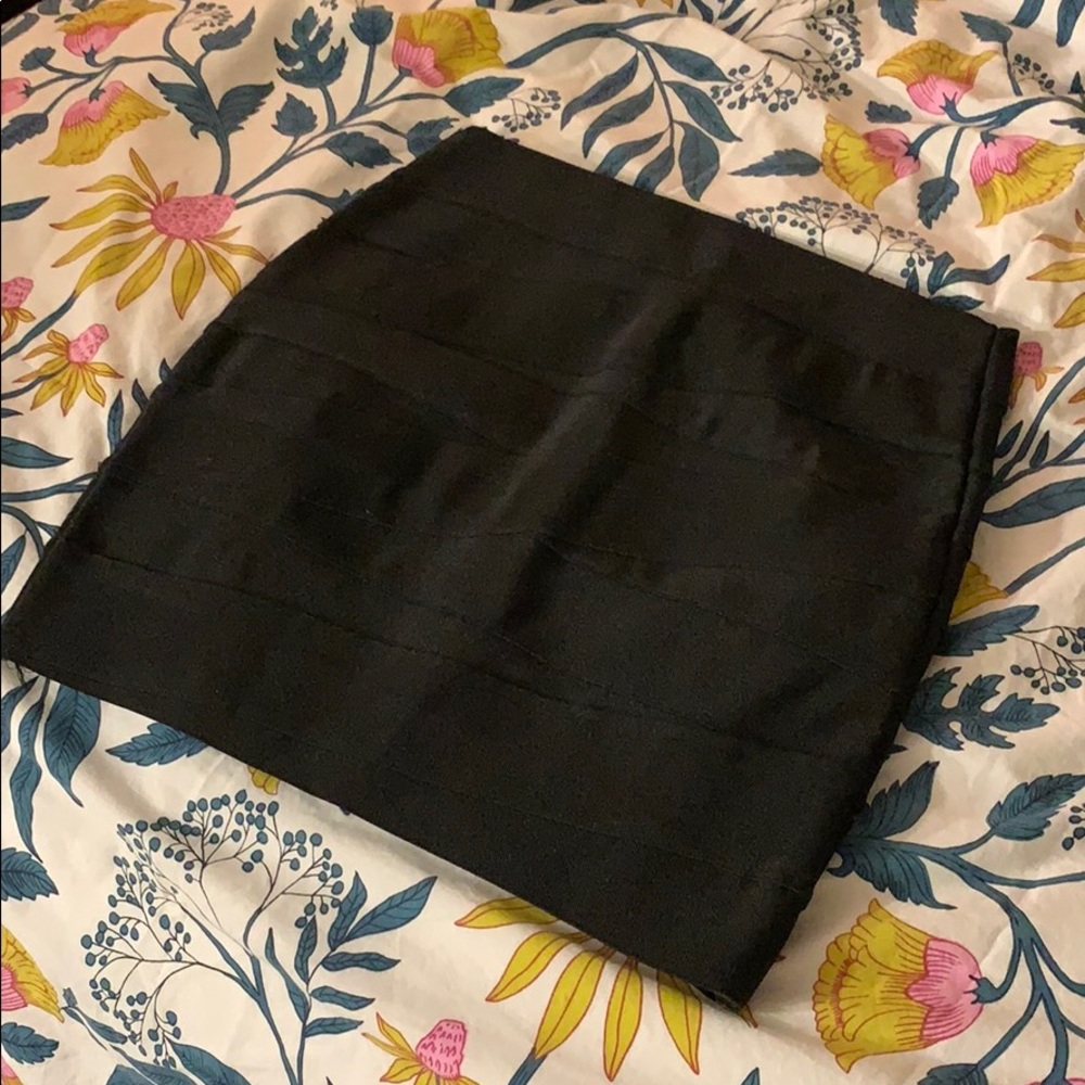 PENCIL SKIRT